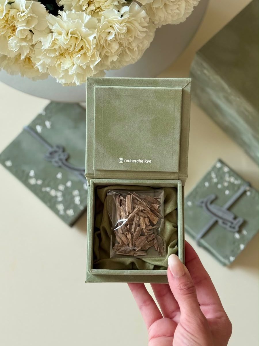 Bokhour box with sleeve
